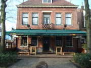 Lieve Lente Oisterwijk kiest voor de Rhima WD7 met daarvoor een PRM7 voorwasmachine.